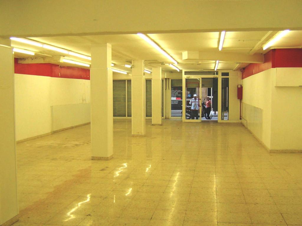 Local comercial – Barcelona 800.00 m2 photo6