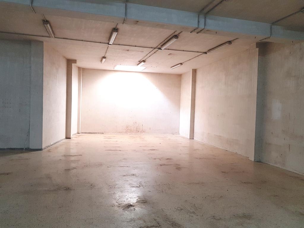 Local comercial – Esplugues de Llobregat 642.00 m2 photo16
