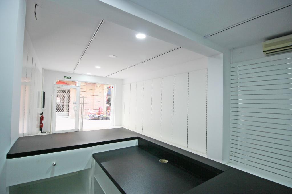 Local comercial – Terrassa 129.00 m2 photo4