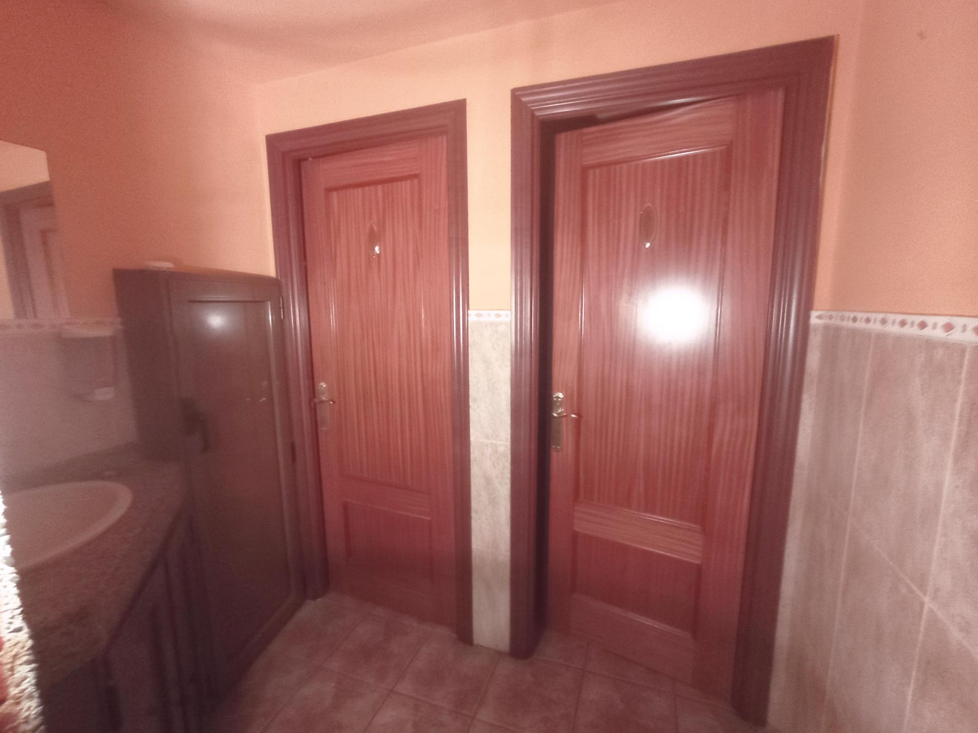 Local comercial – Cornellà de Llobregat 111.00 m2 photo10