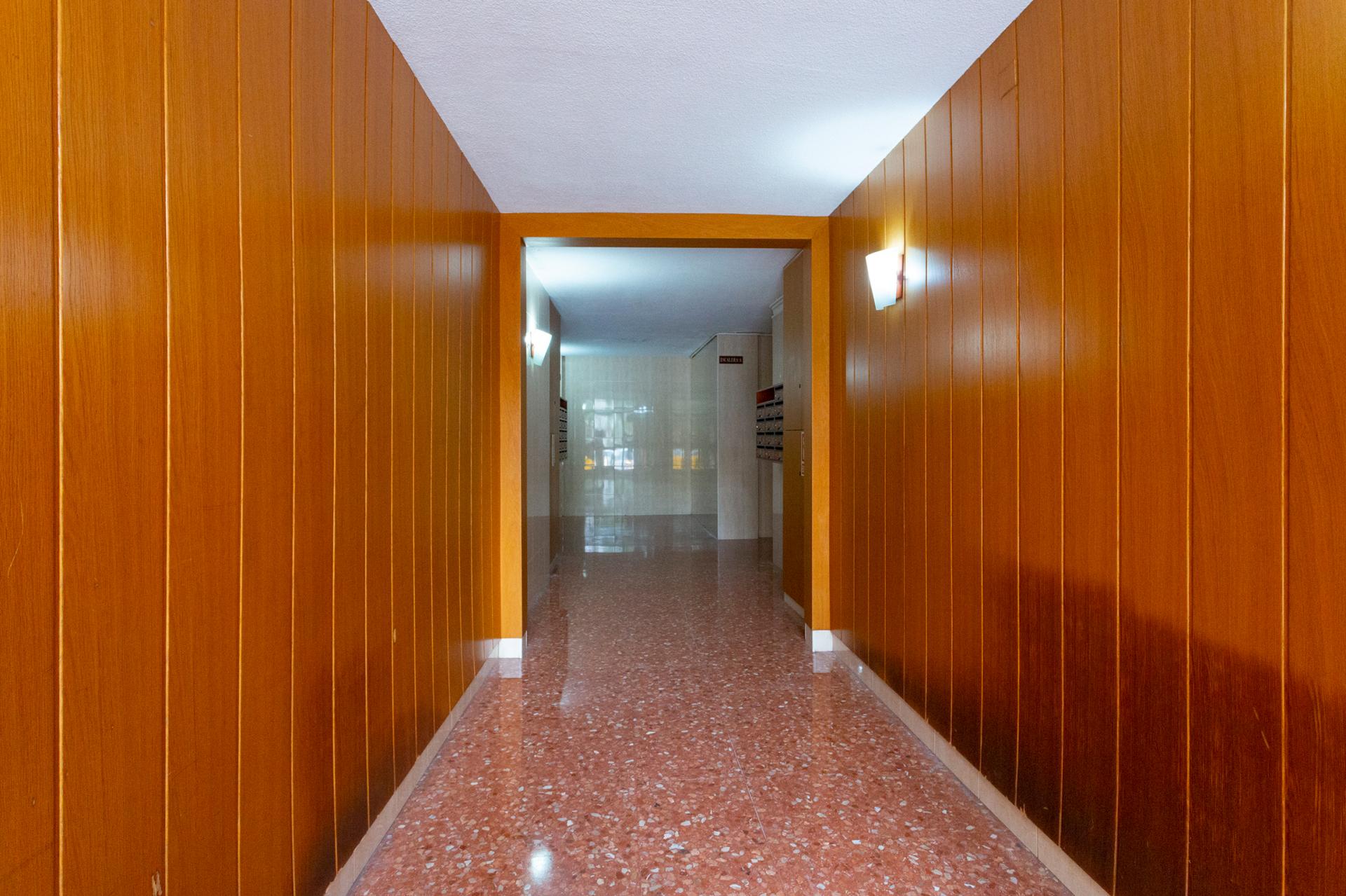 Piso – Hospitalet de Llobregat 109.00 m2 photo4