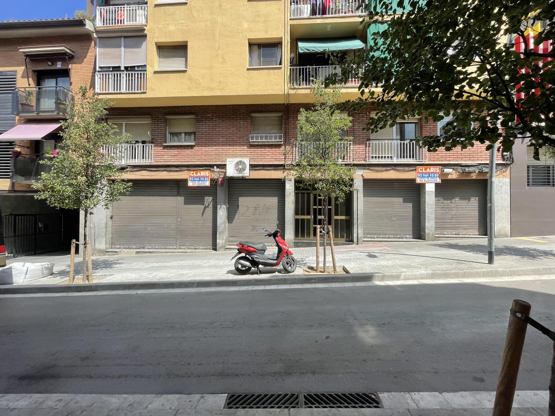 Otras casas – Santa Coloma de Gramenet 450.00 m2