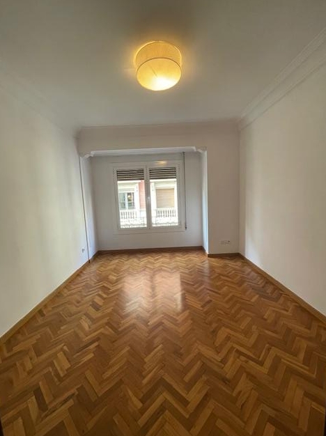 Piso – Barcelona 85.00 m2 photo3