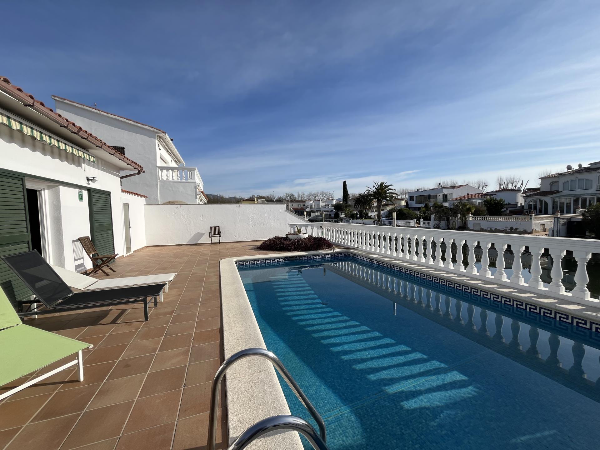Unifamiliar aislada – Empuria-brava 267.00 m2 photo3