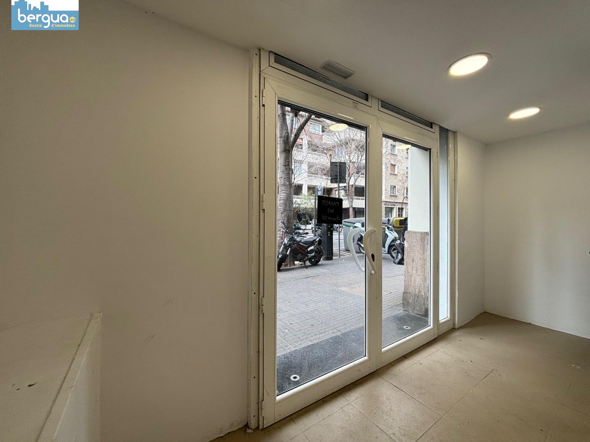 Local comercial – Barcelona 260.00 m2 photo28