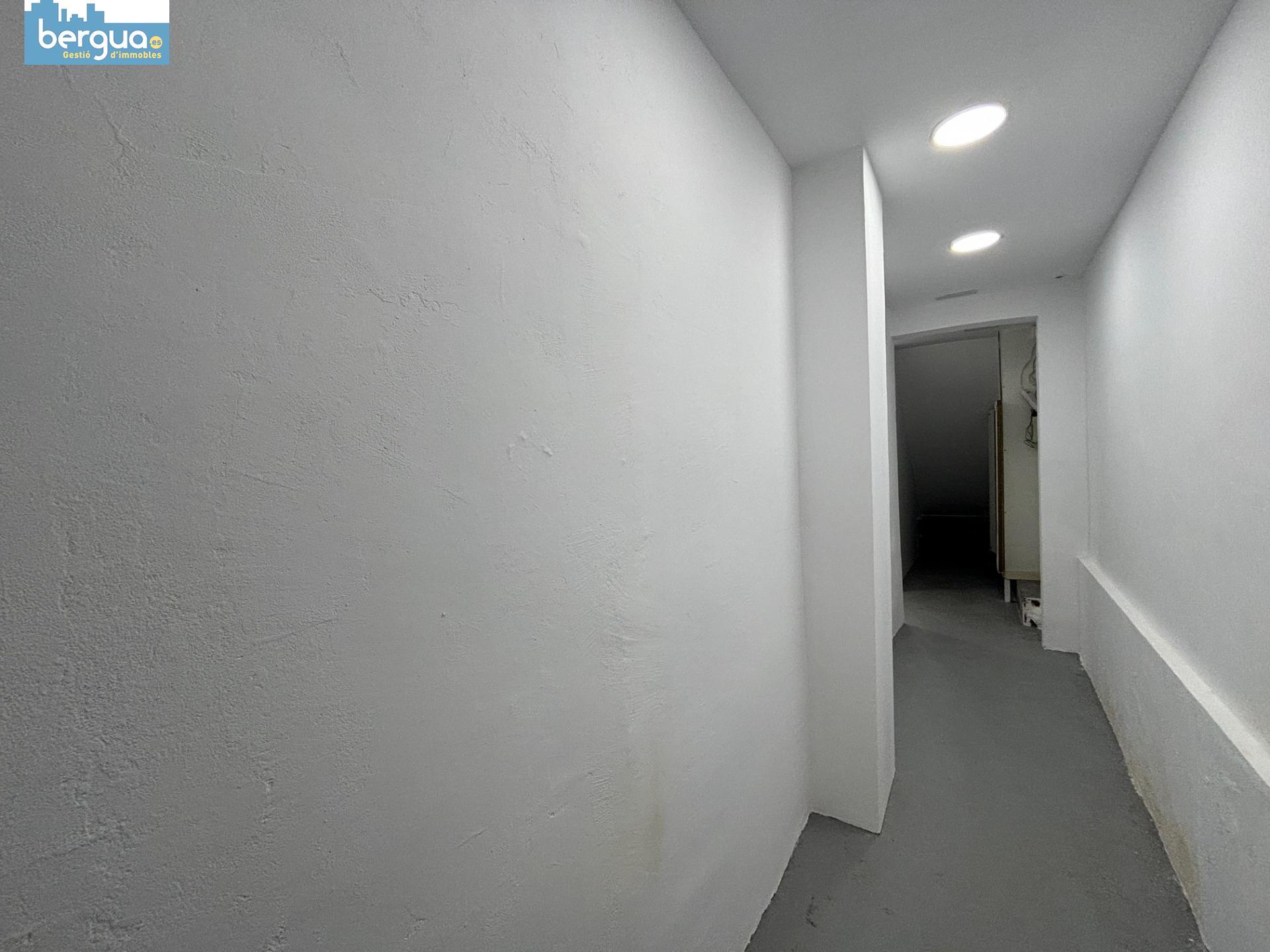 Local comercial – Barcelona 260.00 m2 photo24