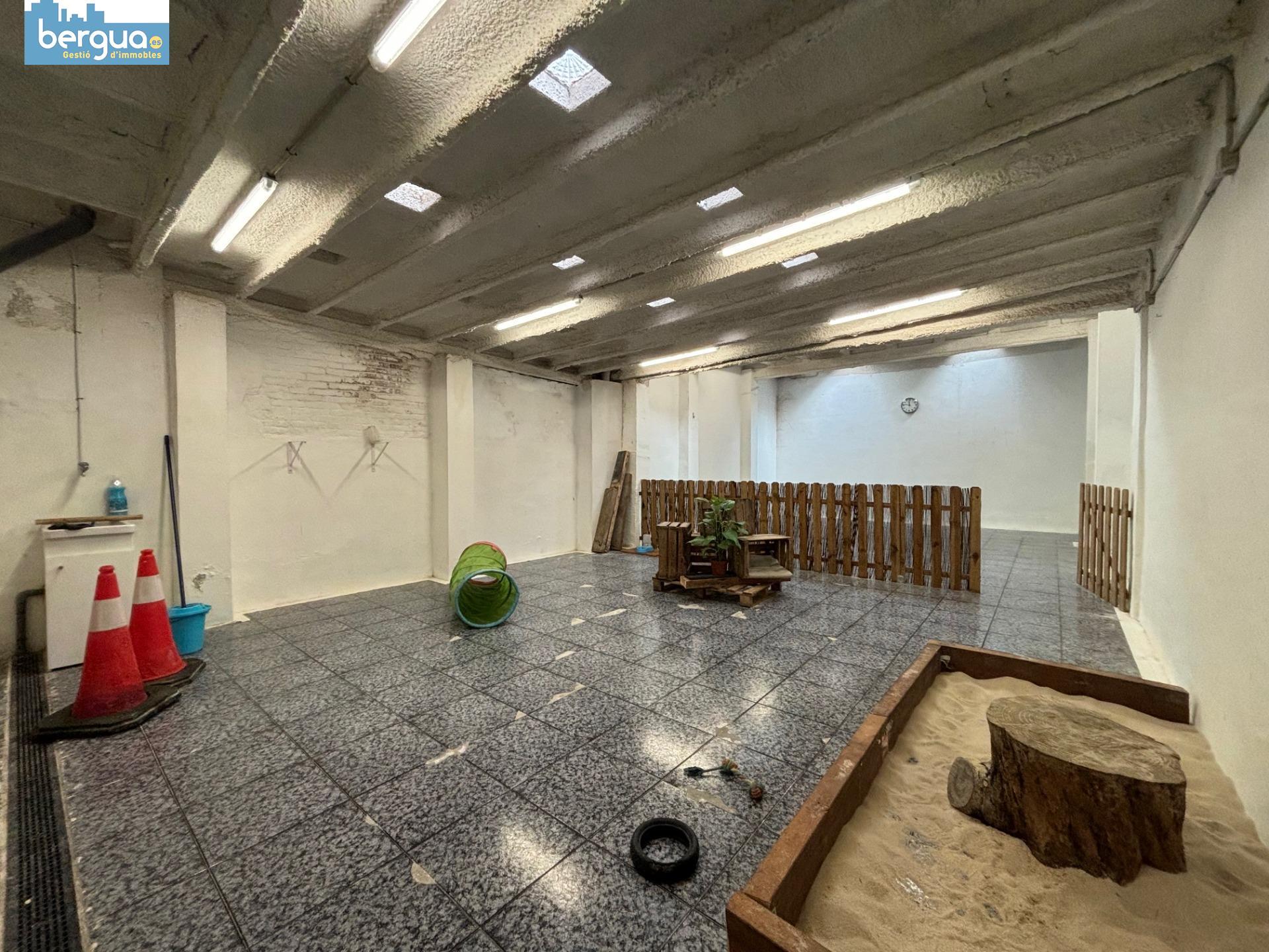 Local comercial – Barcelona 260.00 m2 photo16