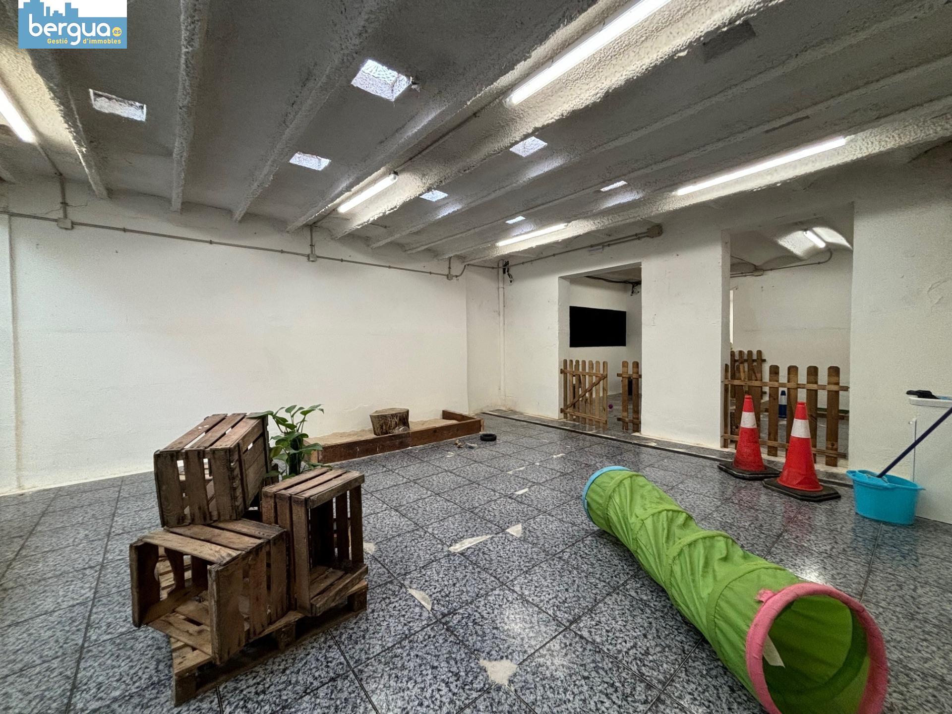 Local comercial – Barcelona 260.00 m2 photo18