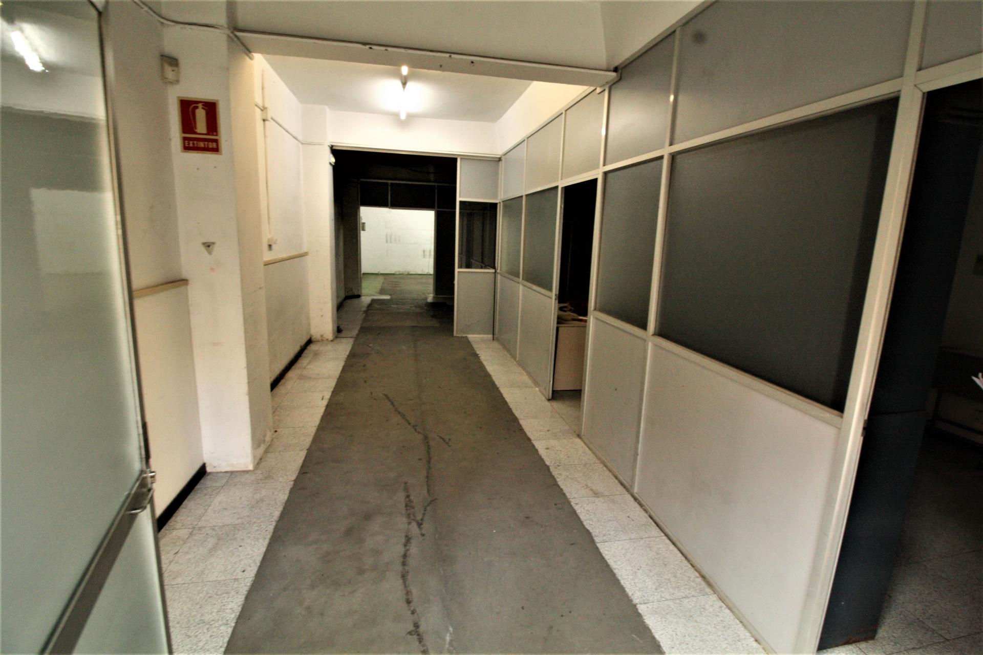 Local comercial – Barcelona 135.00 m2 photo4