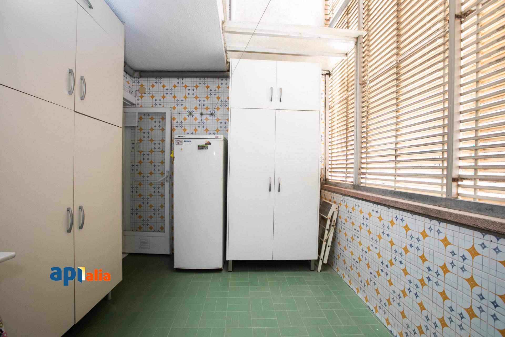 Piso – Esplugues de Llobregat 103.00 m2 photo17