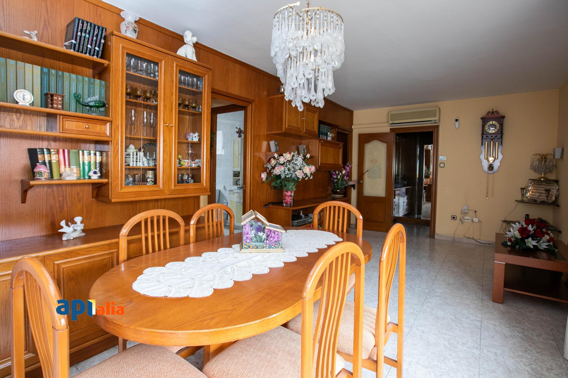 Piso – Esplugues de Llobregat 103.00 m2 photo5