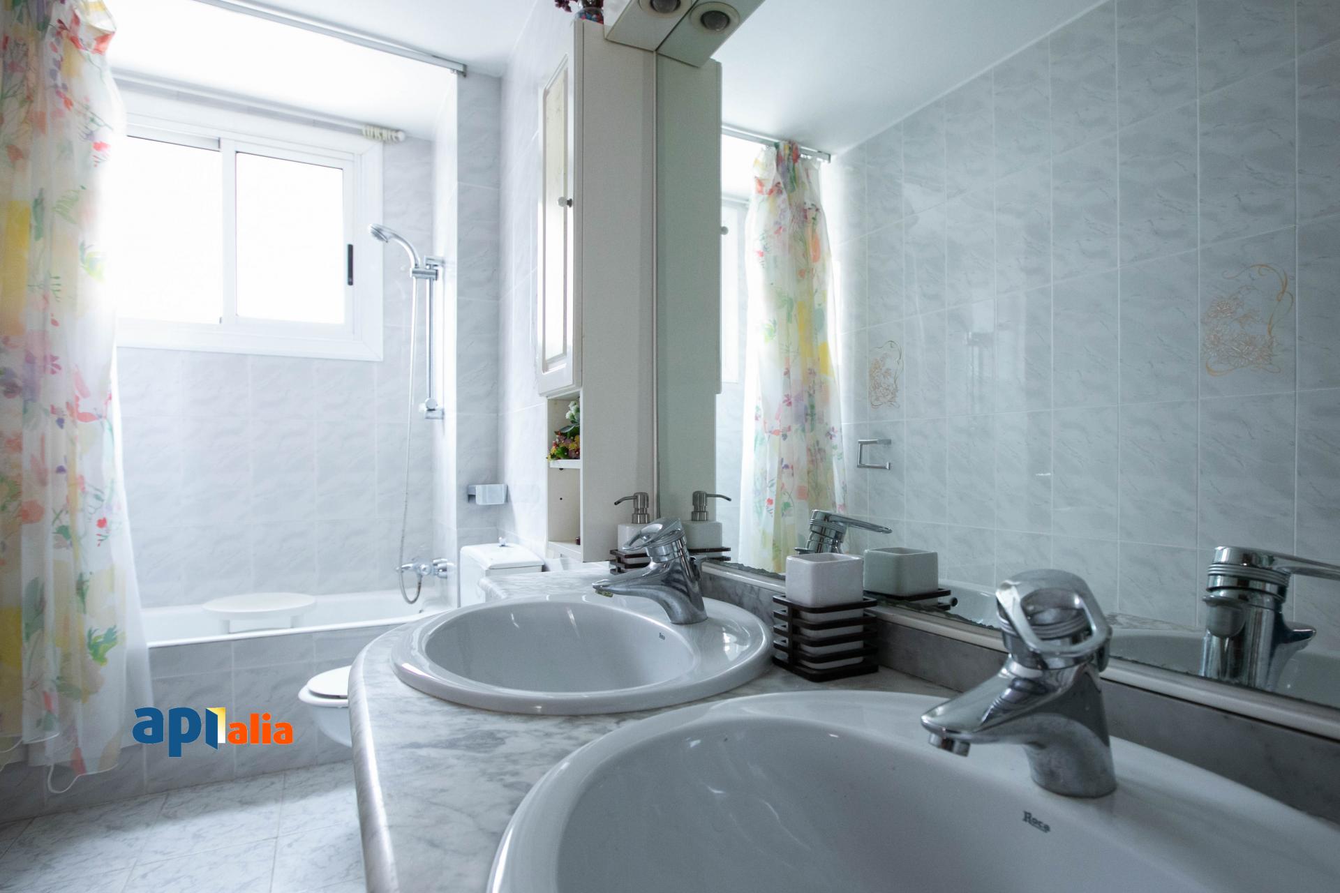 Piso – Esplugues de Llobregat 103.00 m2 photo26