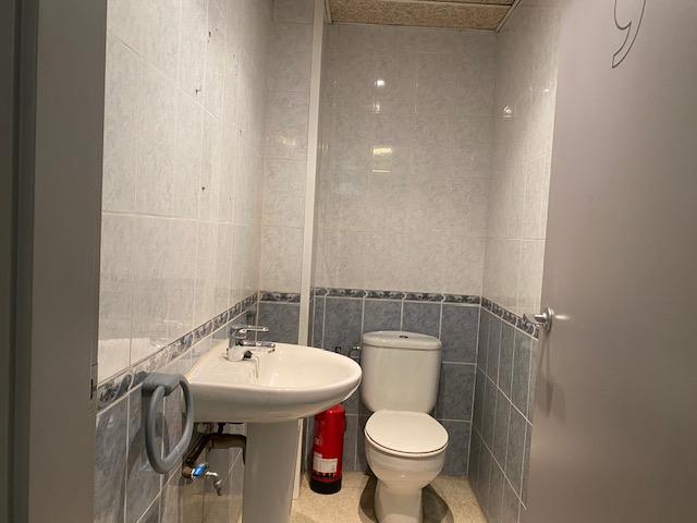 Local comercial – Barcelona 85.00 m2 photo18