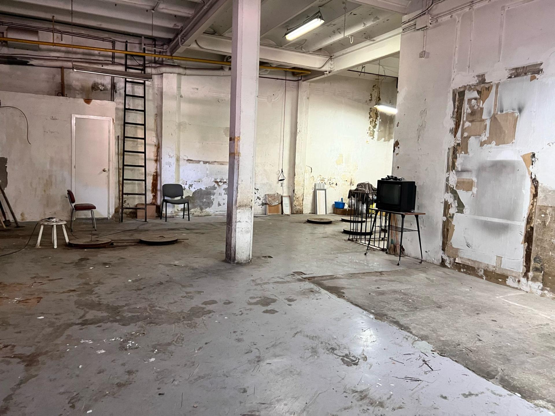 Tienda – Manresa 220.00 m2 photo17