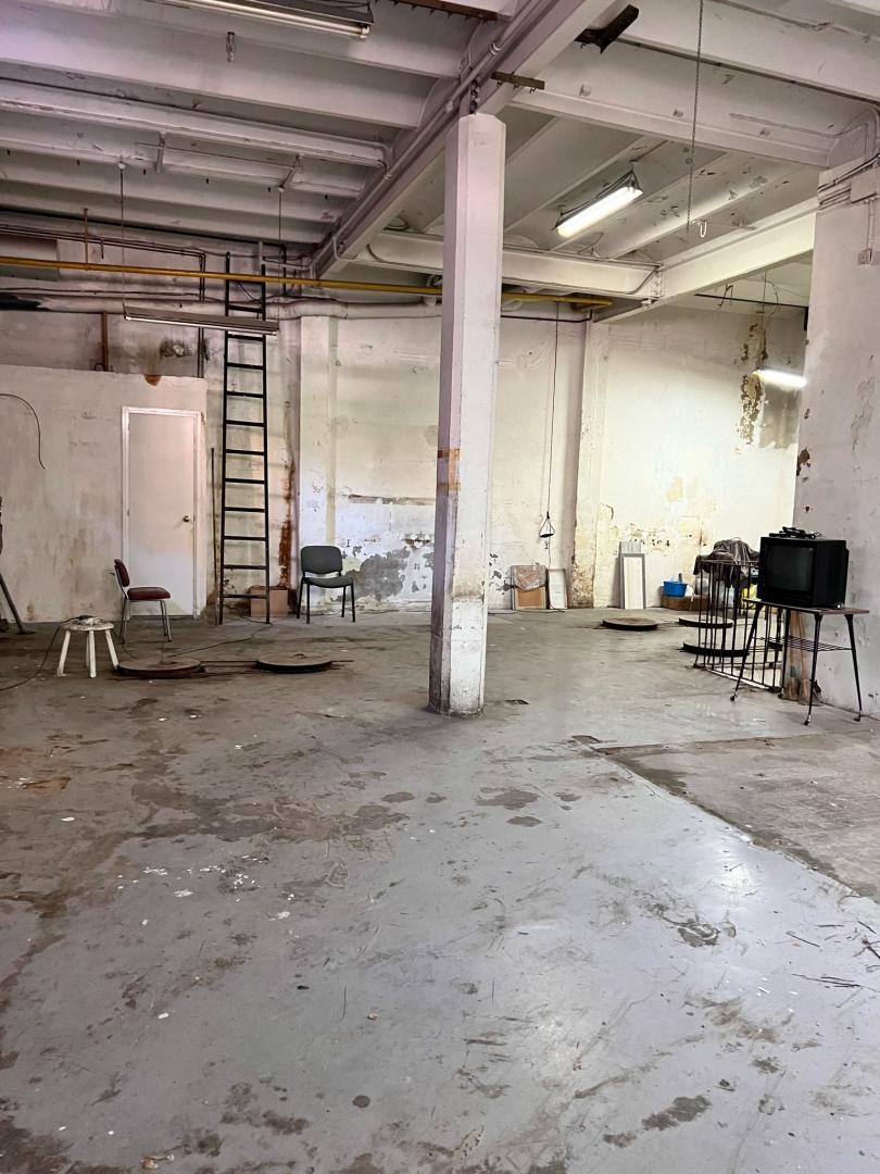 Tienda – Manresa 220.00 m2 photo22