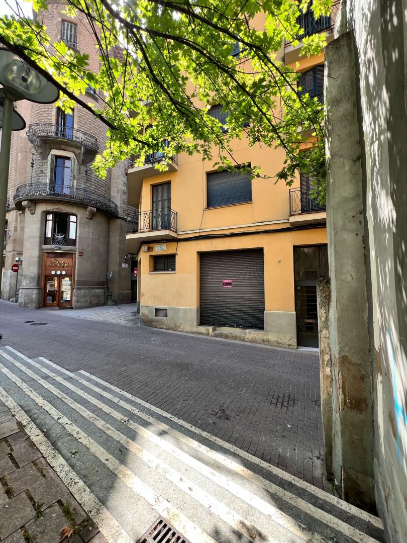 Tienda – Manresa 220.00 m2 photo25