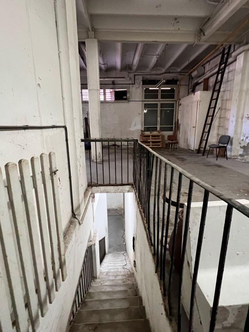 Tienda – Manresa 220.00 m2 photo10