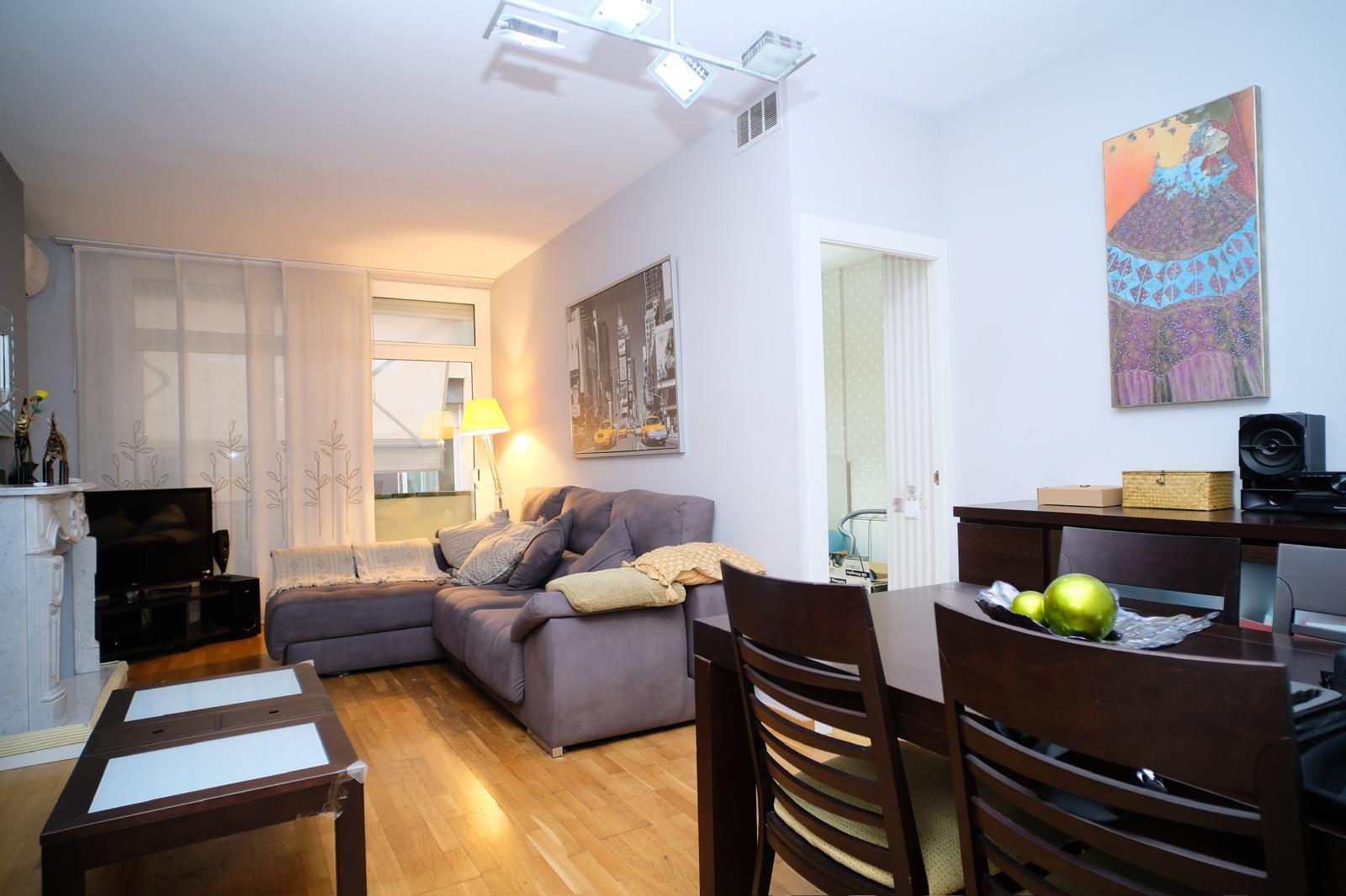 Piso – Barcelona 94.00 m2 photo26