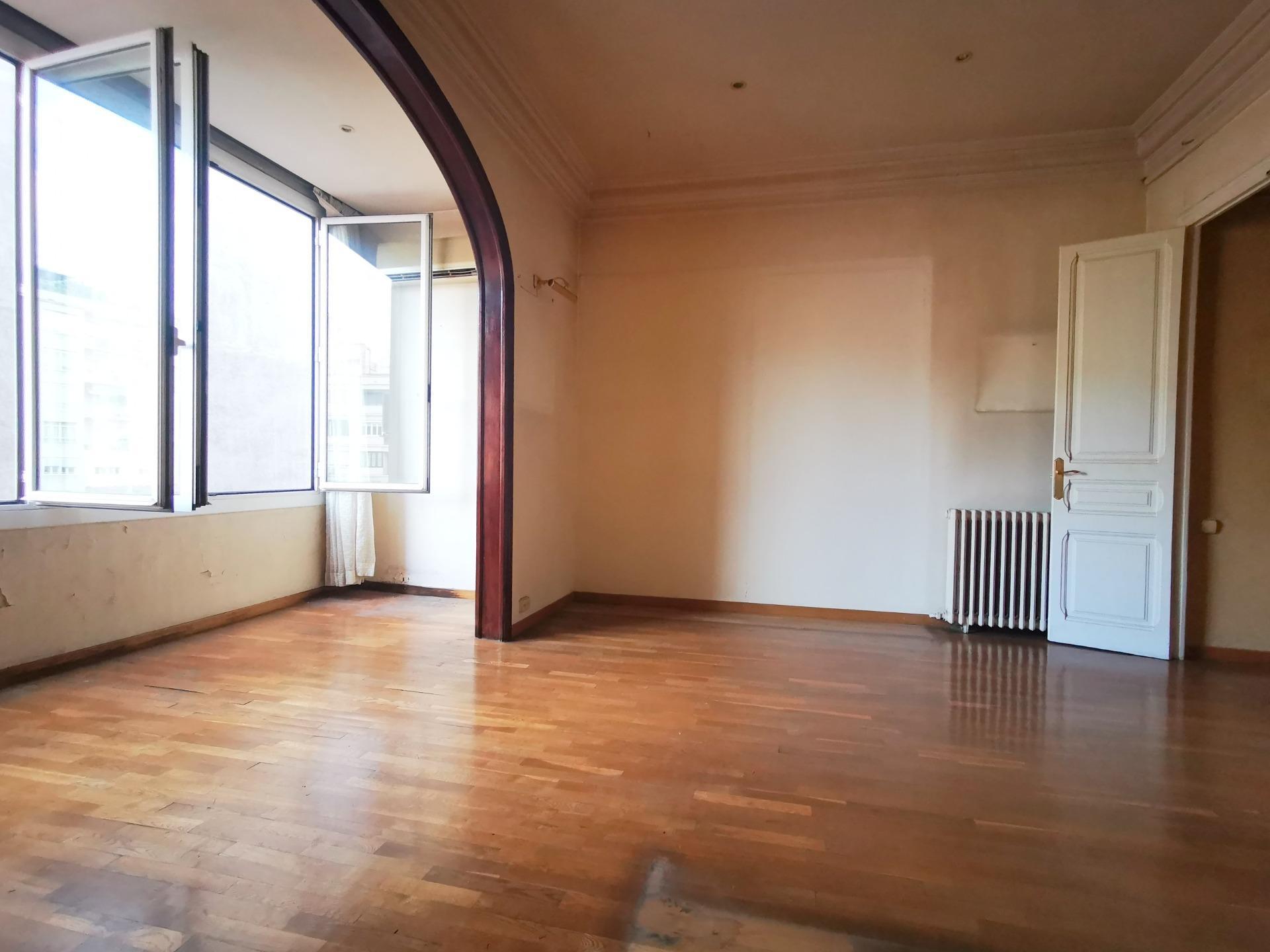 Piso – Barcelona 167.00 m2 photo30