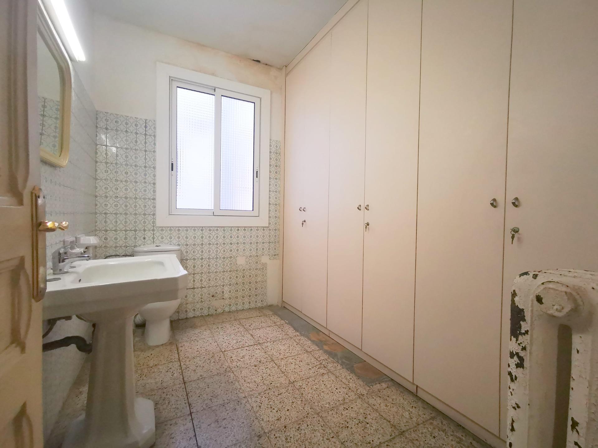 Piso – Barcelona 167.00 m2 photo21