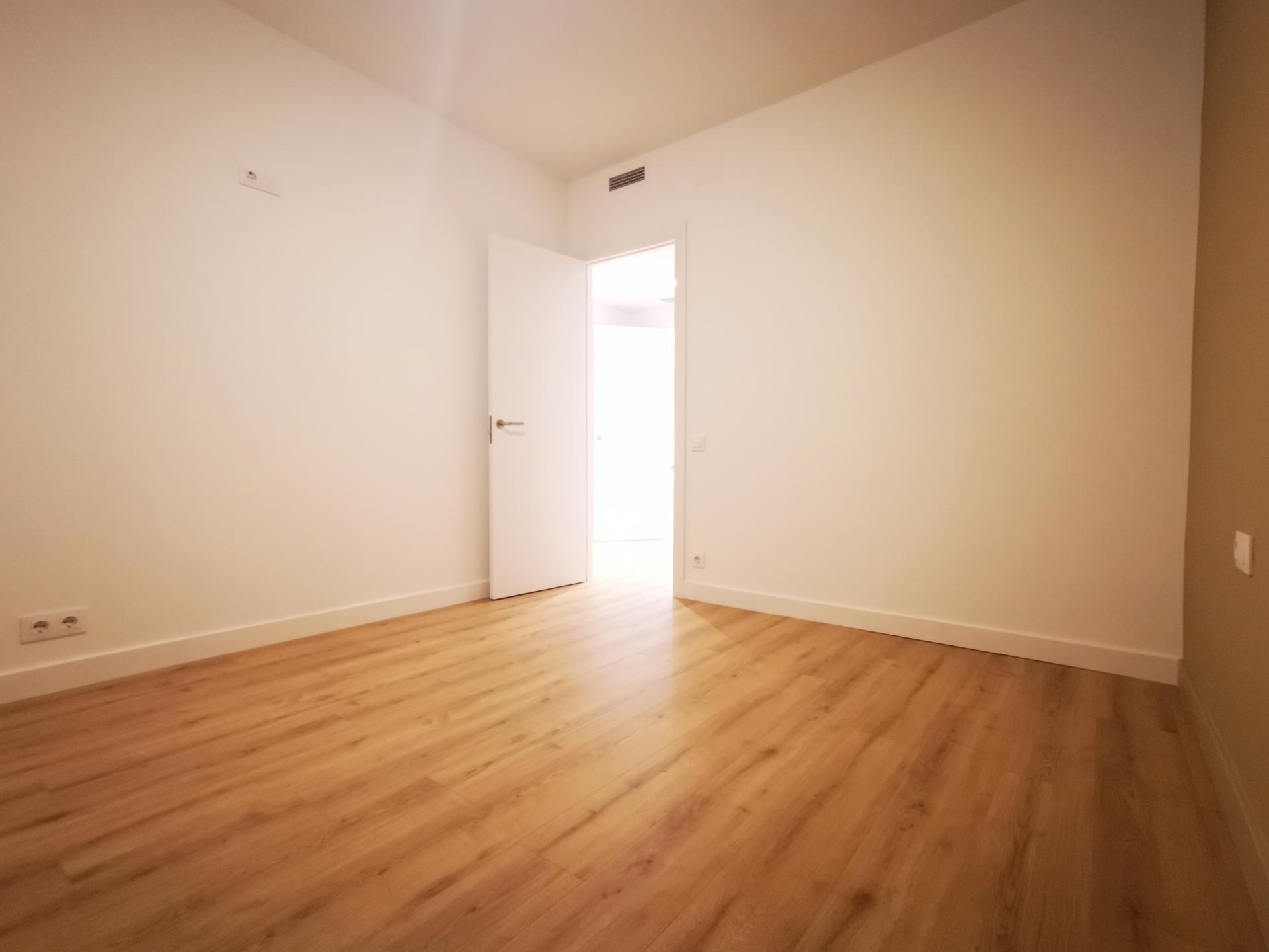 Piso – Barcelona 71.00 m2 photo15