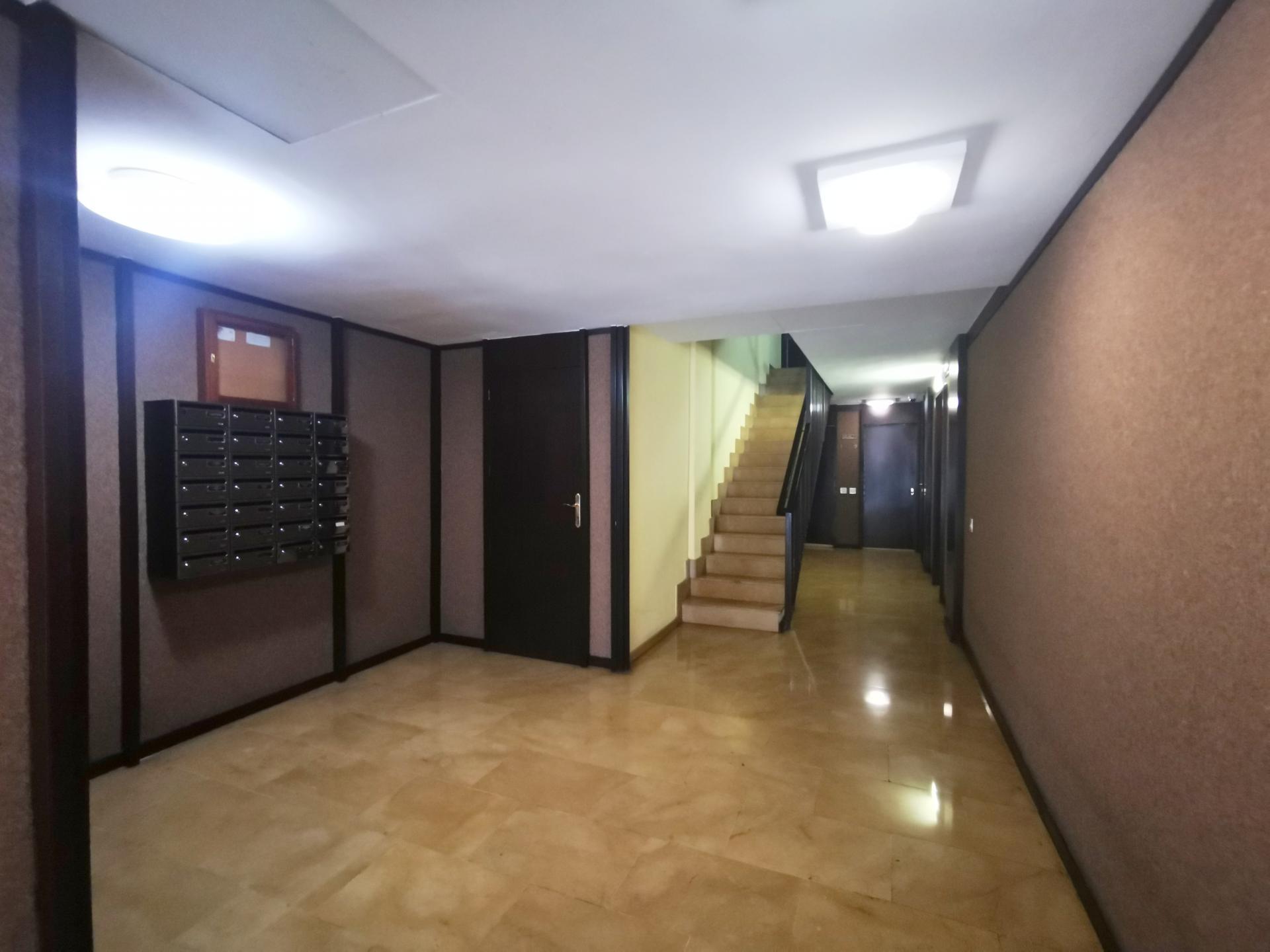 Piso – Barcelona 71.00 m2 photo26