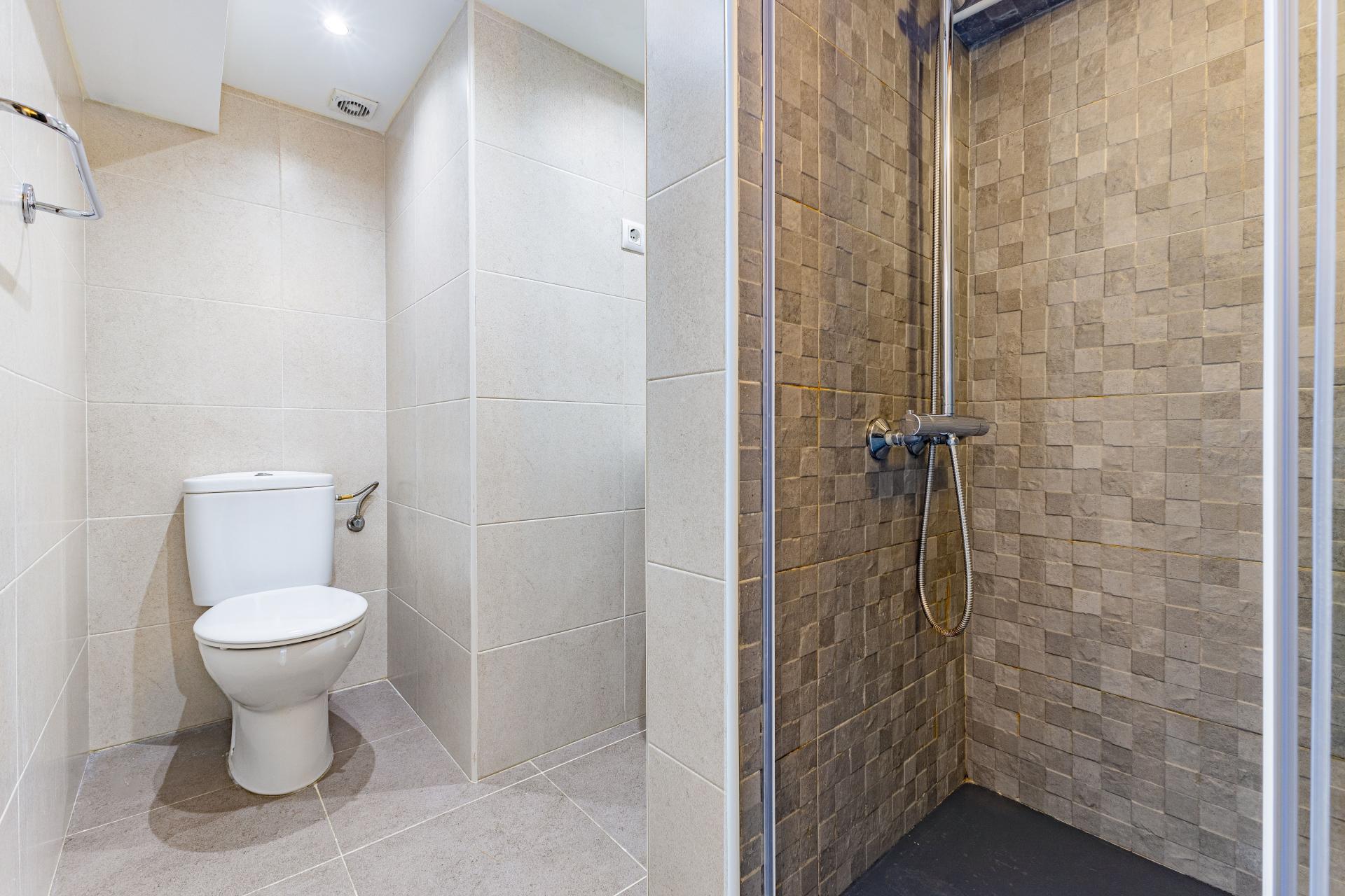 Local comercial – Barcelona 93.00 m2 photo21