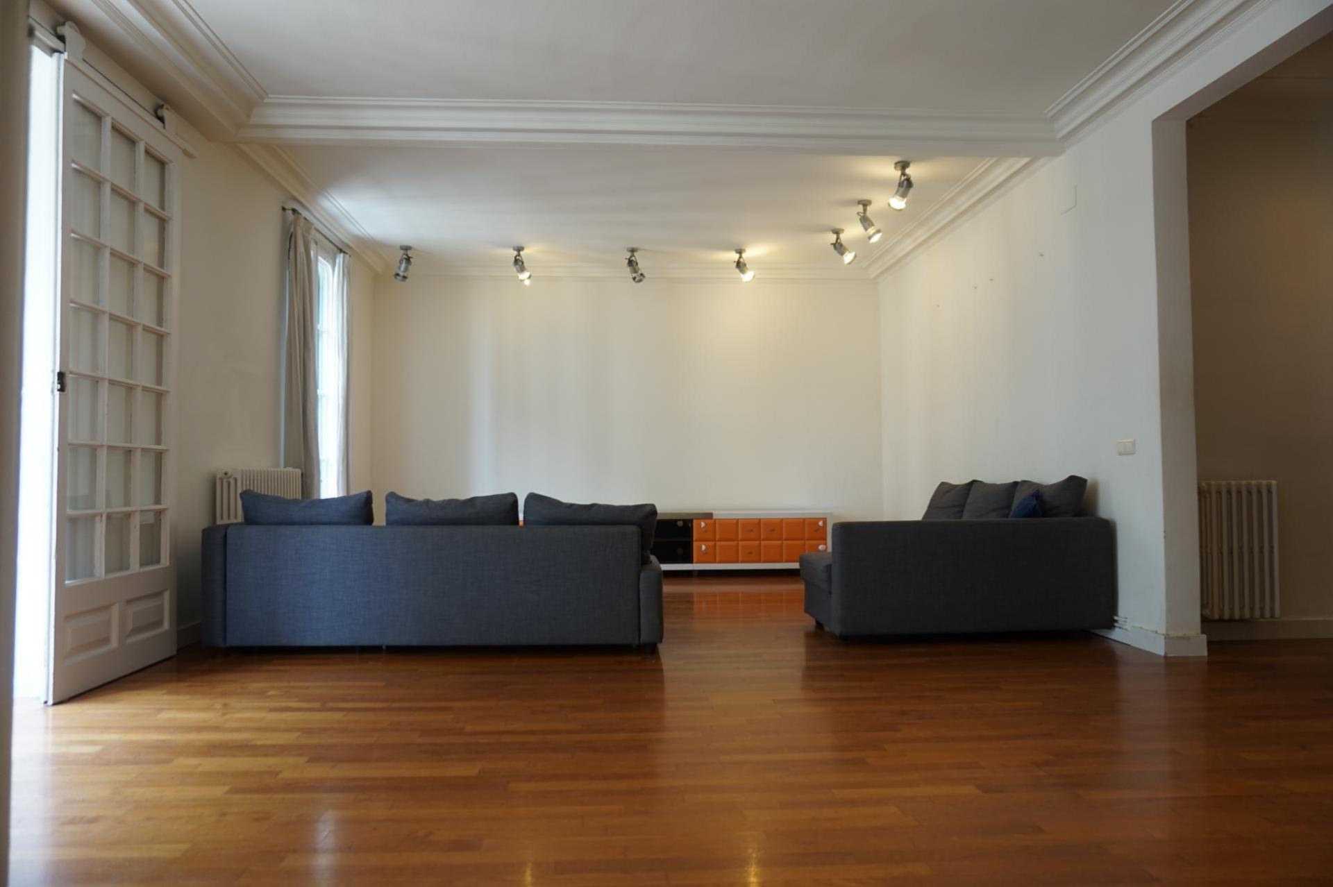 Piso – Barcelona 232.00 m2 photo4