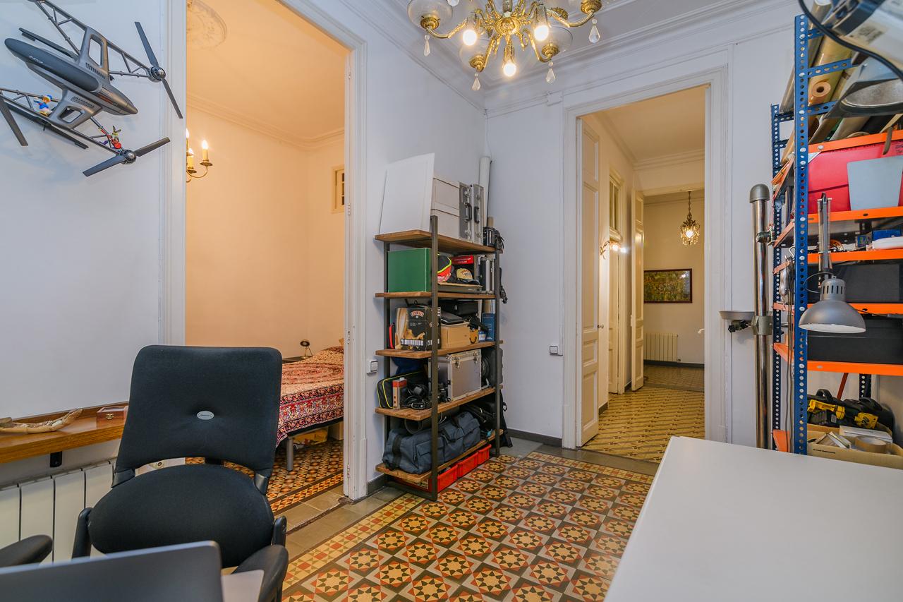 Piso – Barcelona 91.00 m2 photo14