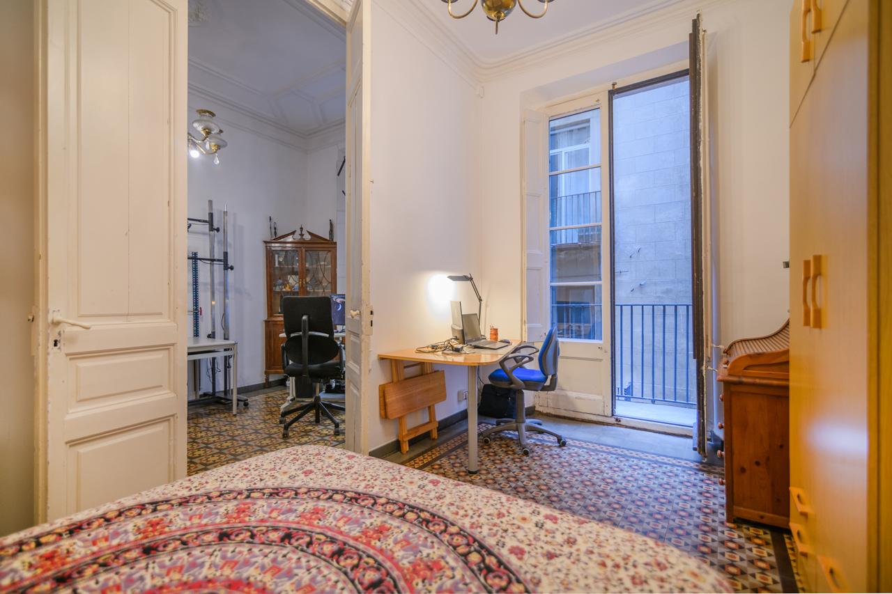 Piso – Barcelona 91.00 m2 photo10