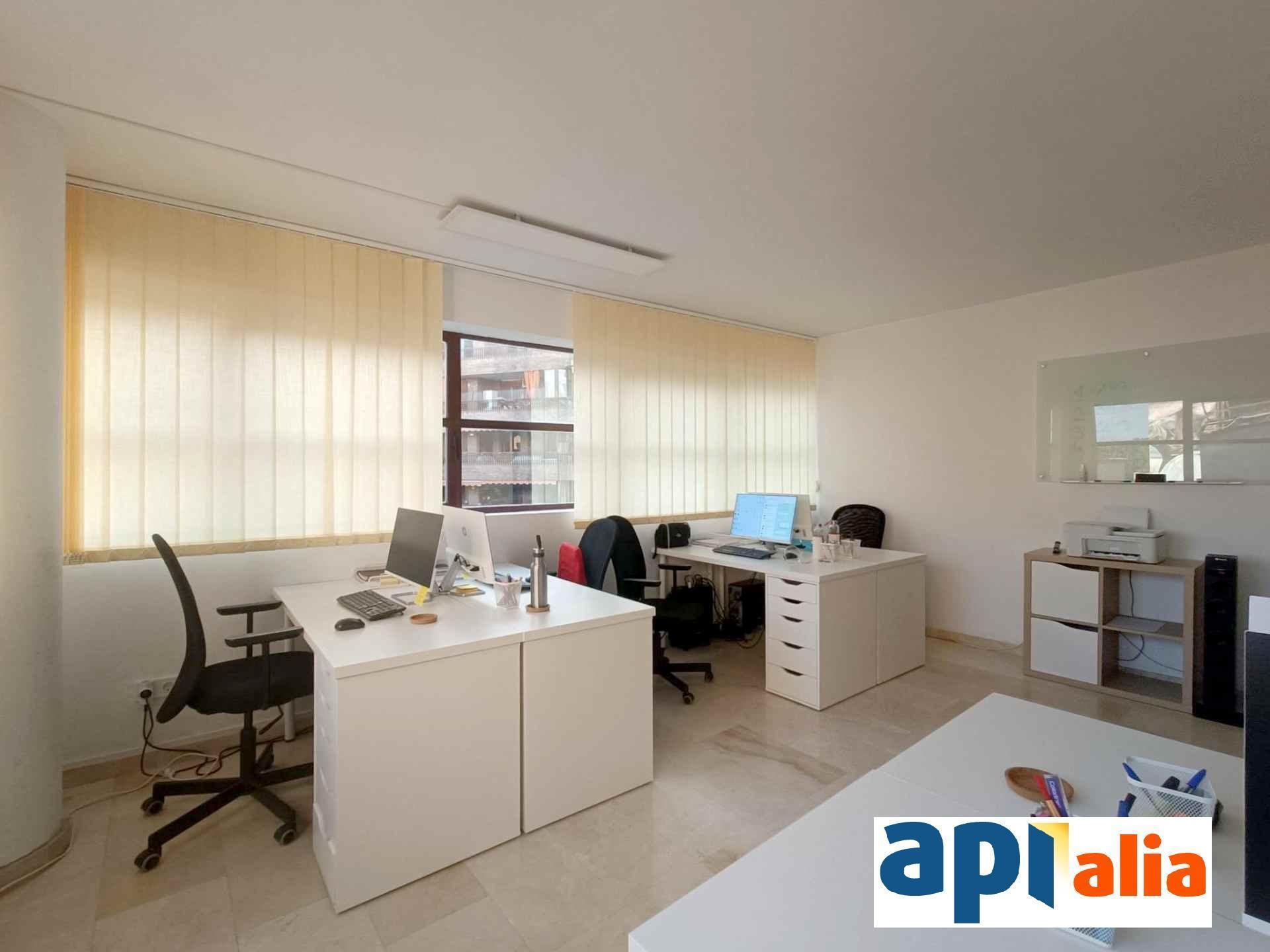 Despatx – Lleida 76.00 m2 photo3