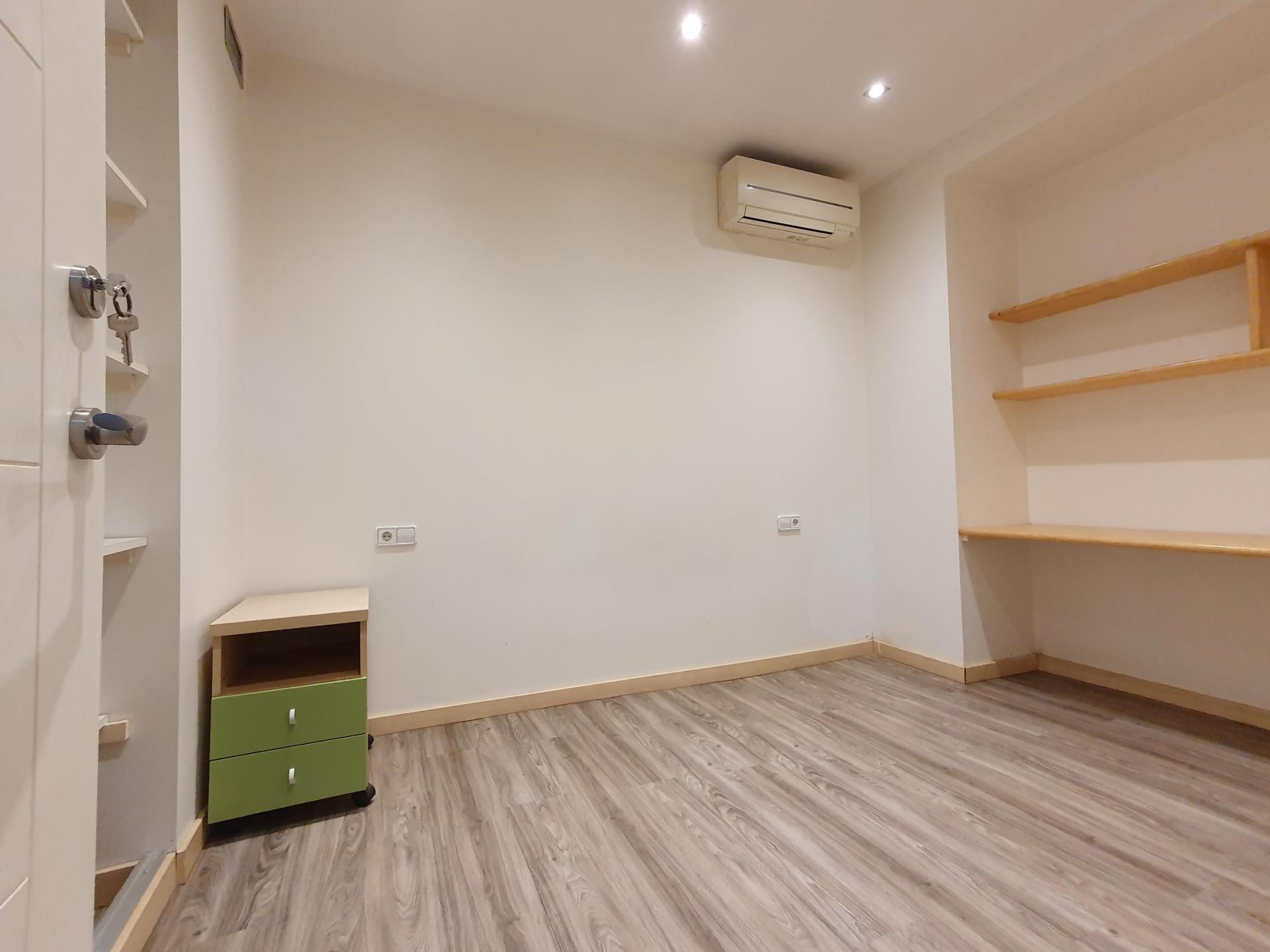 Otras casas – Barcelona 130.00 m2 photo10
