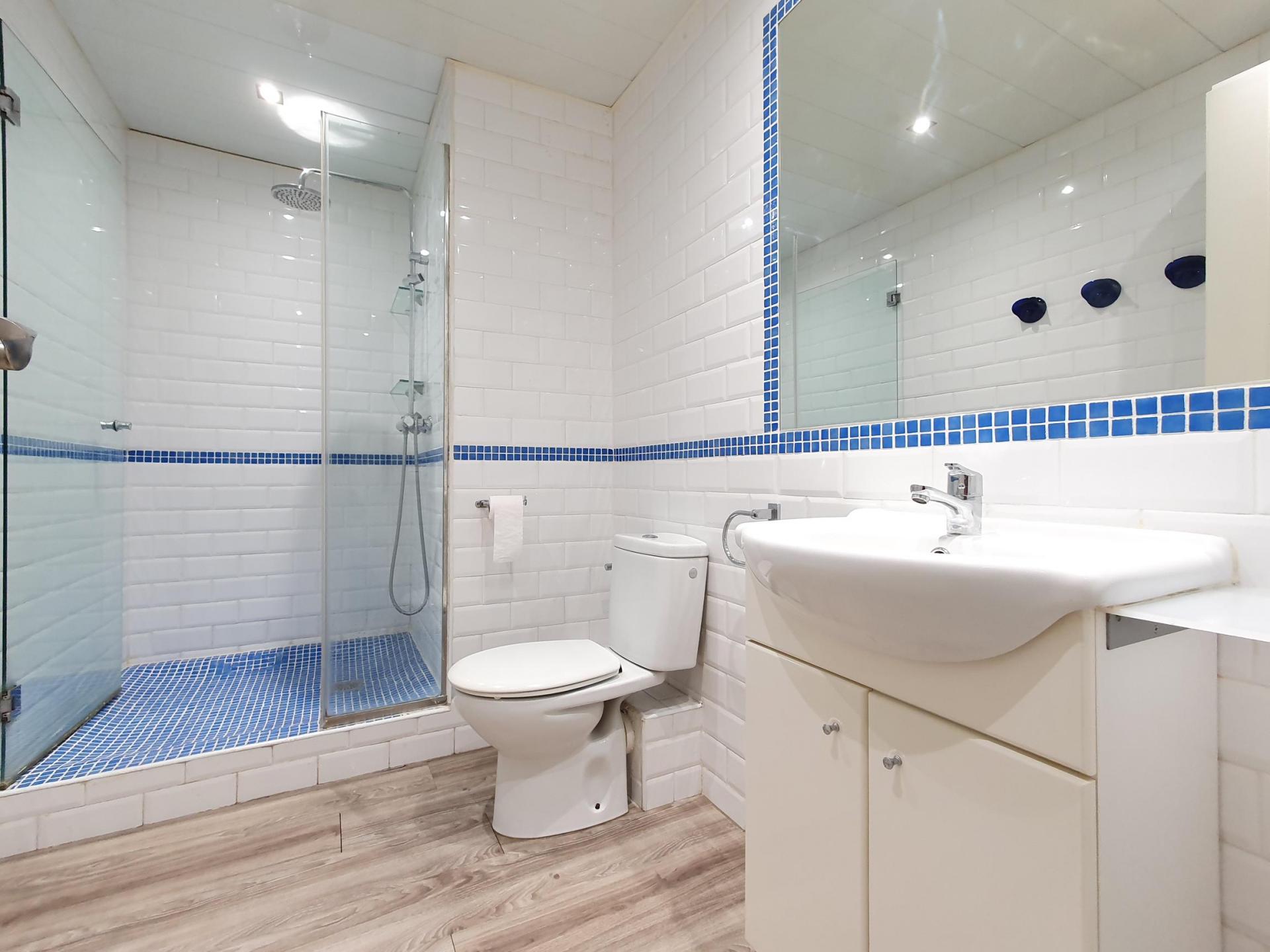 Otras casas – Barcelona 130.00 m2 photo18
