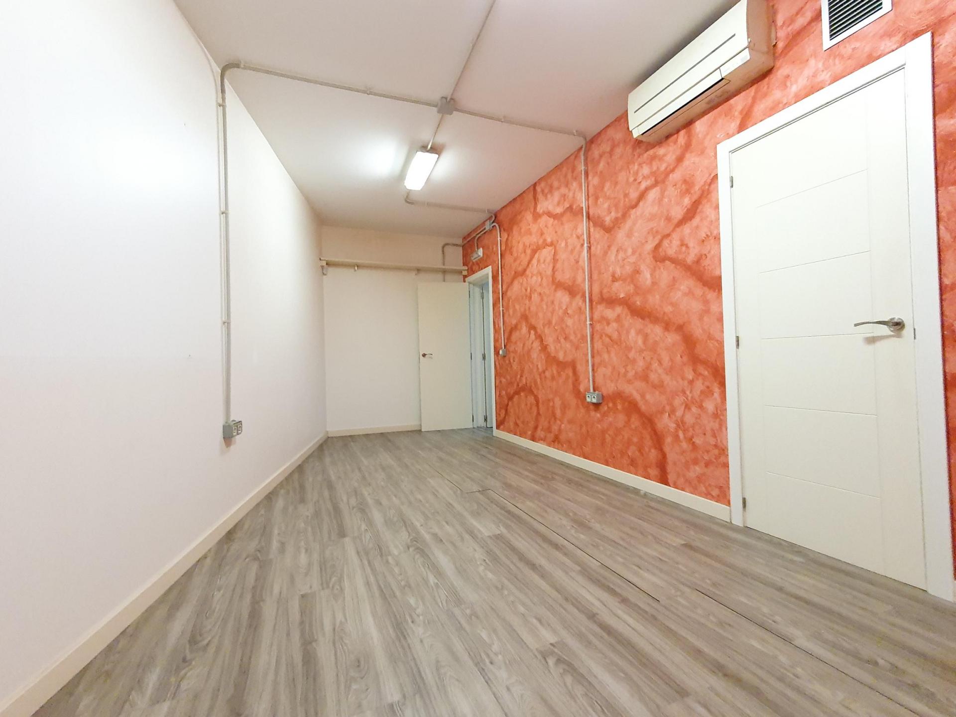 Otras casas – Barcelona 130.00 m2 photo16