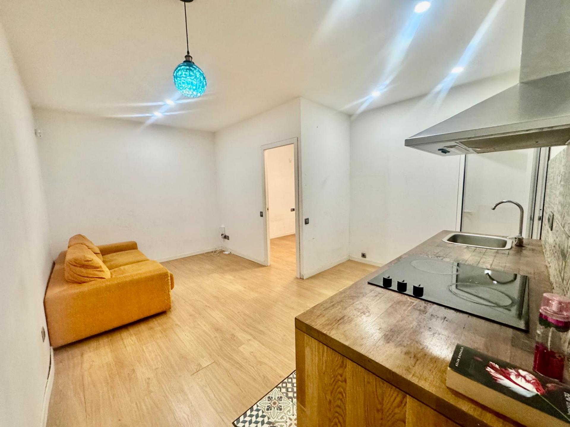 Piso – Barcelona 52.00 m2 photo3
