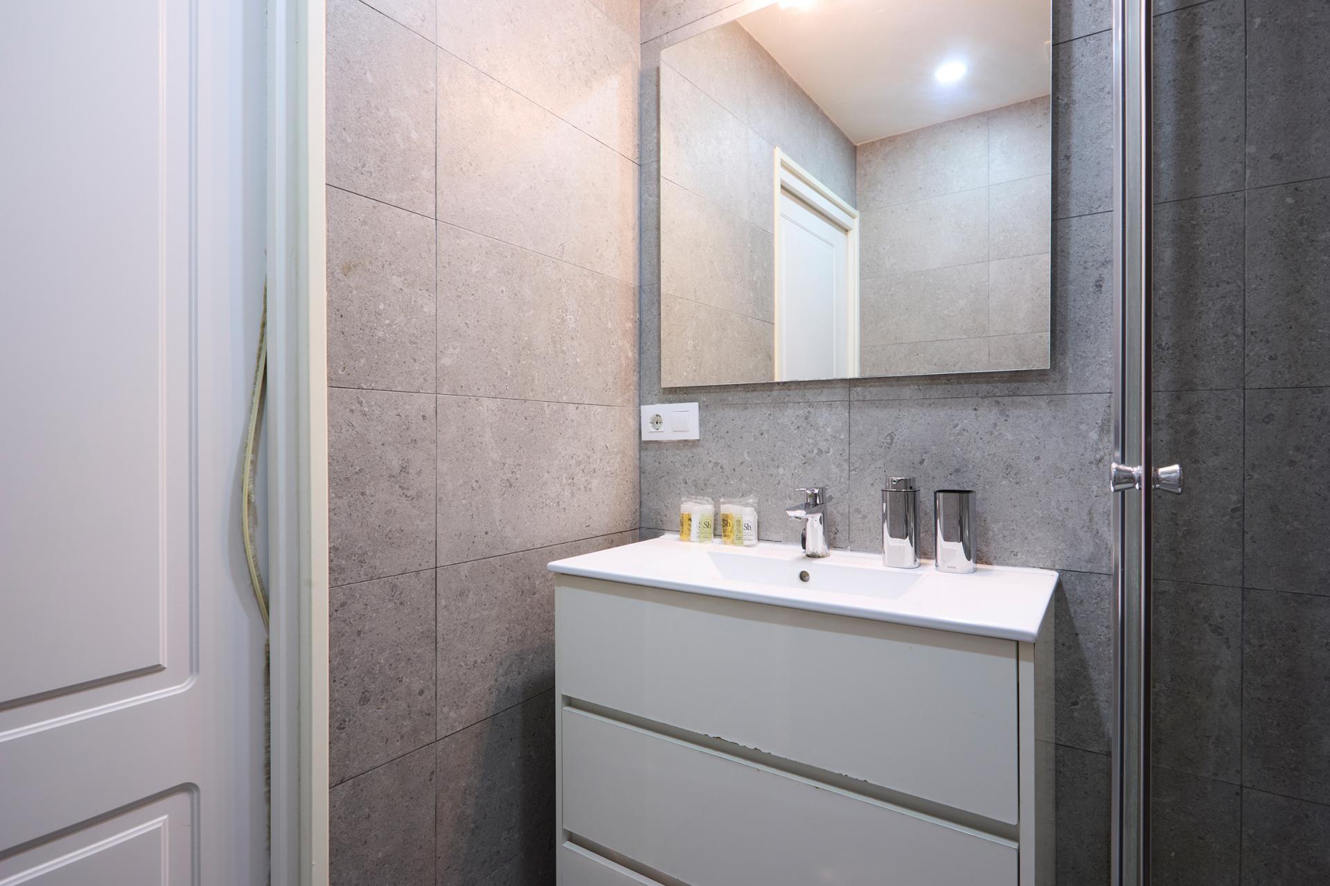 Piso – Barcelona 48.00 m2 photo10
