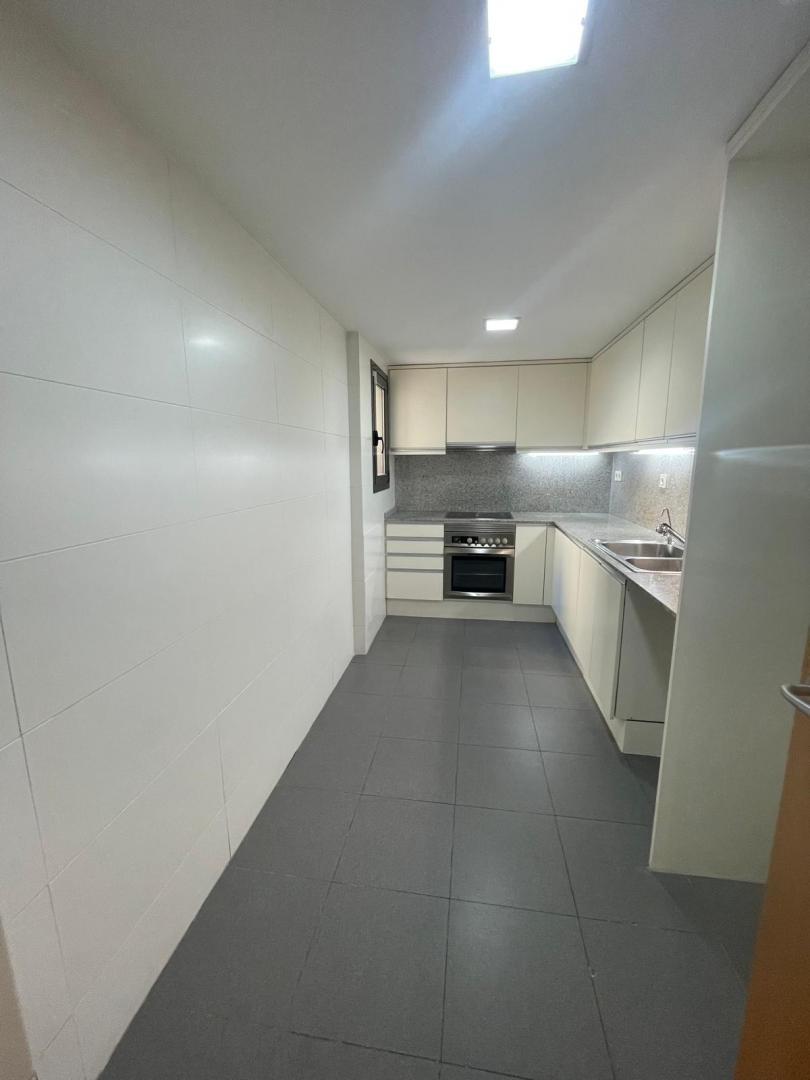 Piso – Barcelona 80.00 m2 photo14