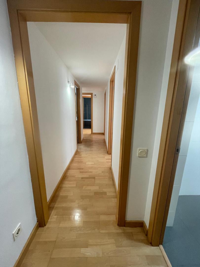 Piso – Barcelona 80.00 m2 photo16