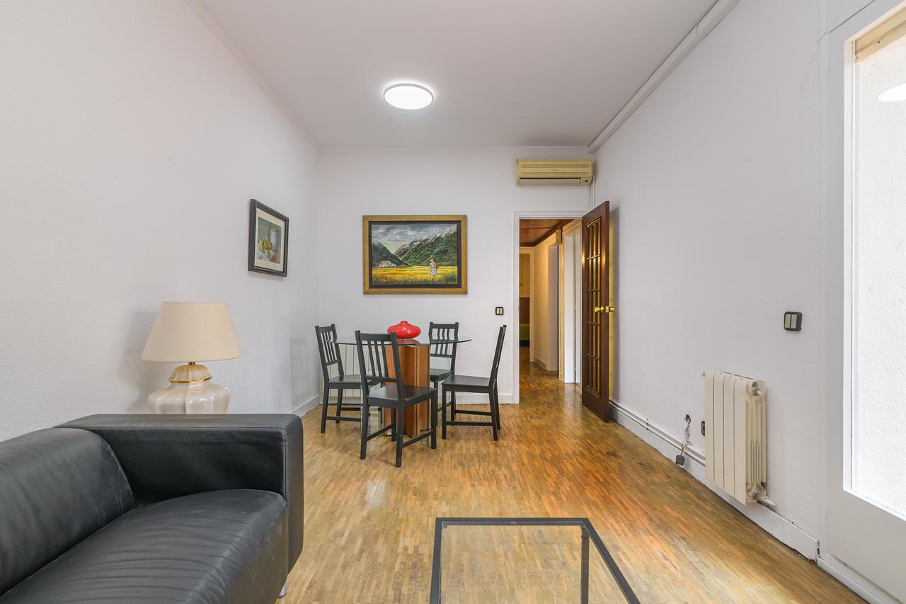 Piso – Barcelona 100.00 m2 photo46