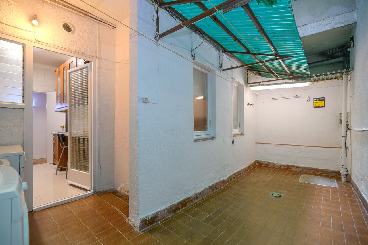 Piso – Barcelona 100.00 m2 photo15