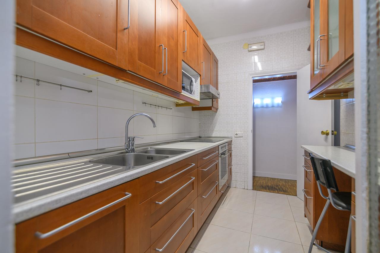 Piso – Barcelona 100.00 m2 photo13
