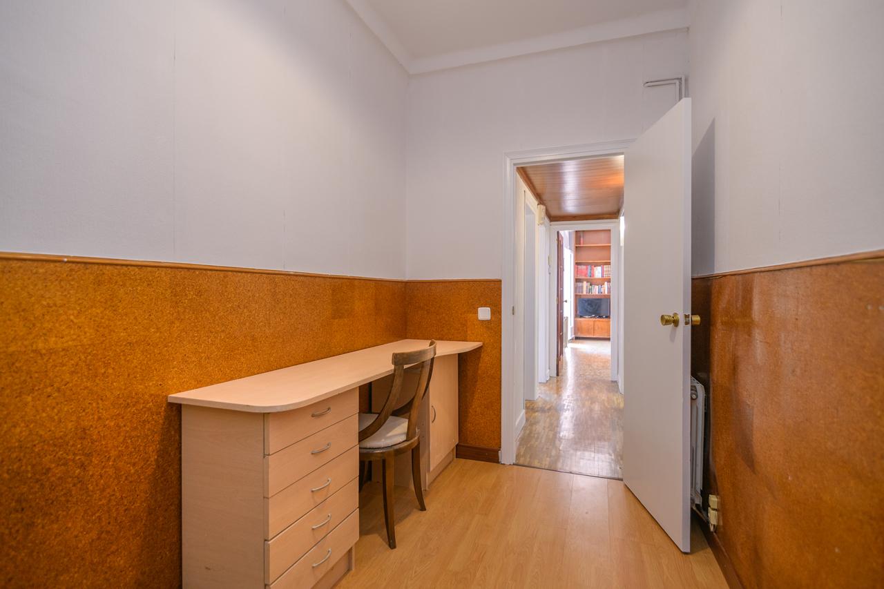 Piso – Barcelona 100.00 m2 photo24
