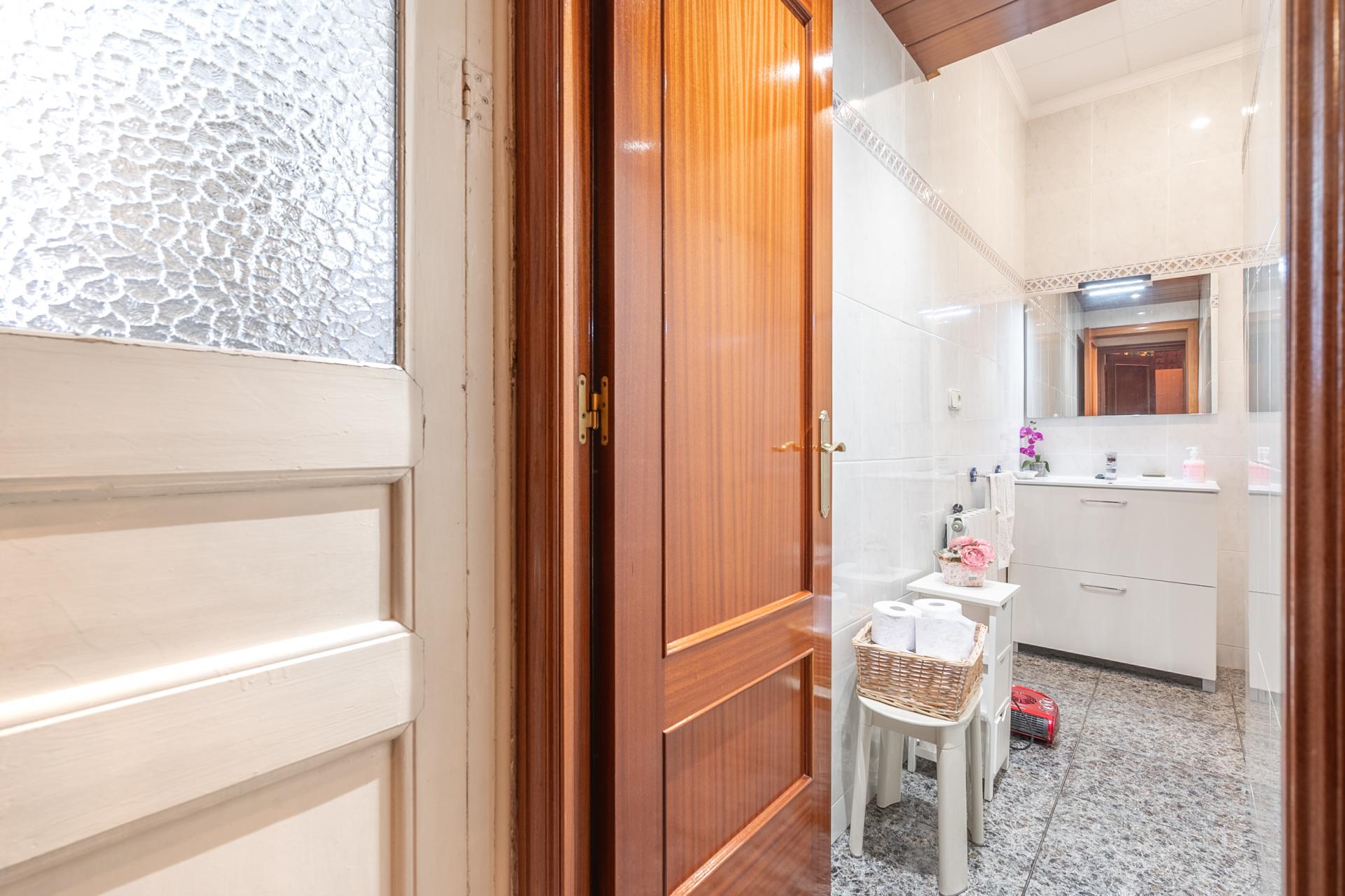Piso – Barcelona 101.00 m2 photo27