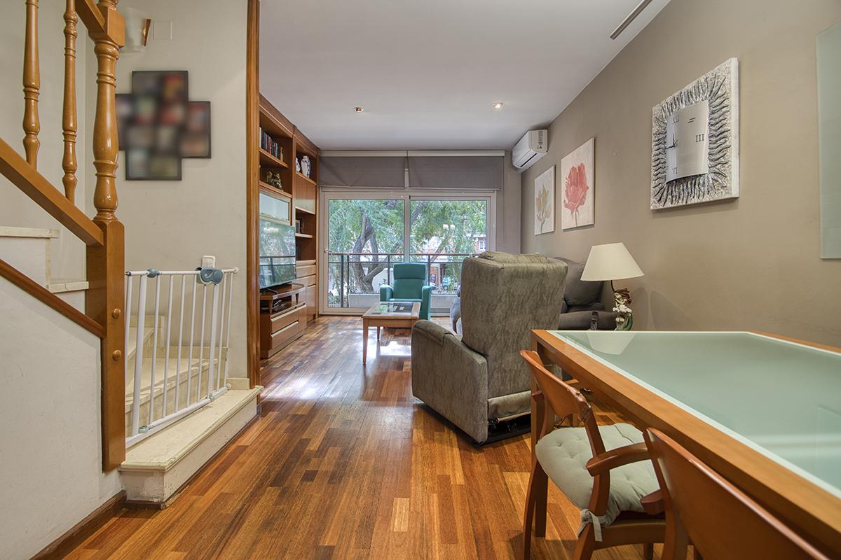 Chalet – Barcelona 267.00 m2 photo2