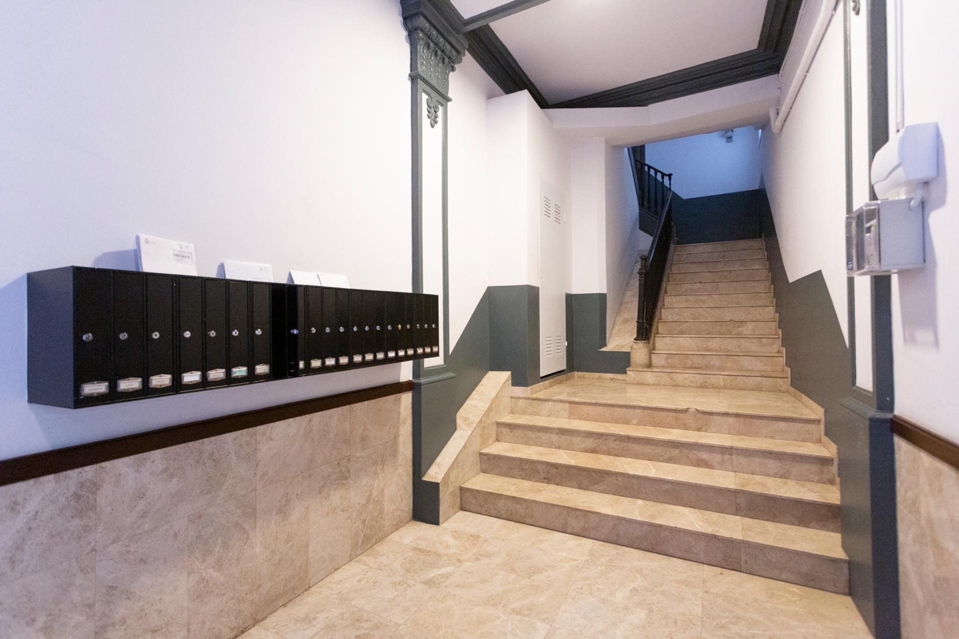 Piso – Barcelona 63.00 m2 photo18