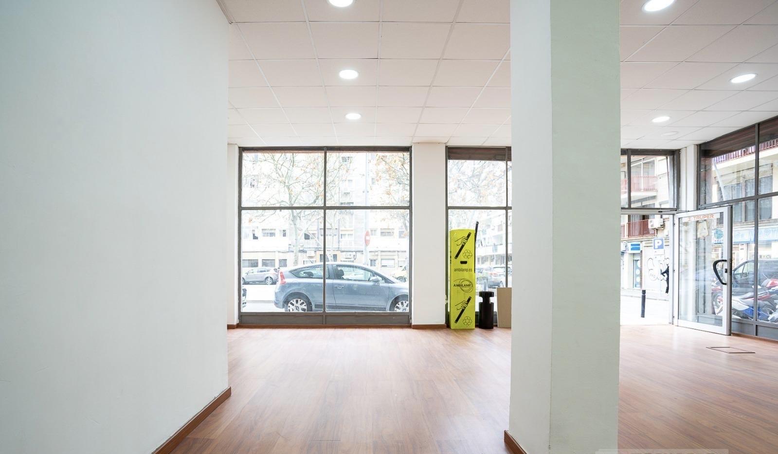 Local comercial – Barcelona 82.00 m2 photo3