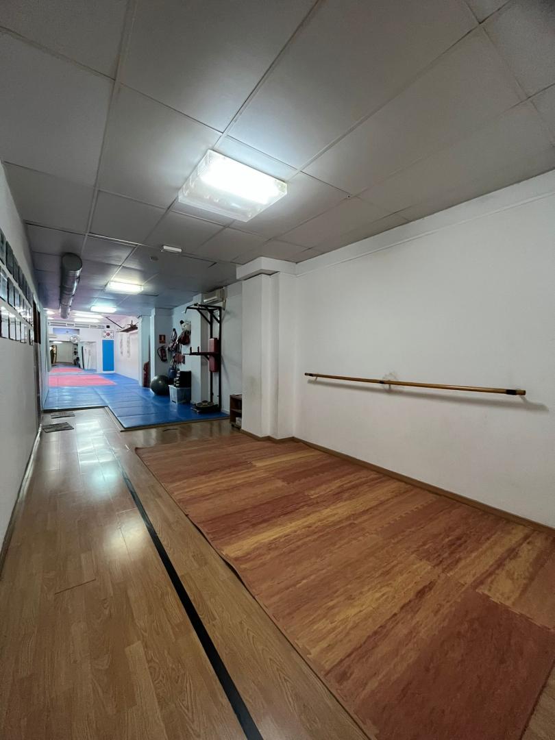 Local comercial – Barcelona 230.00 m2 photo4
