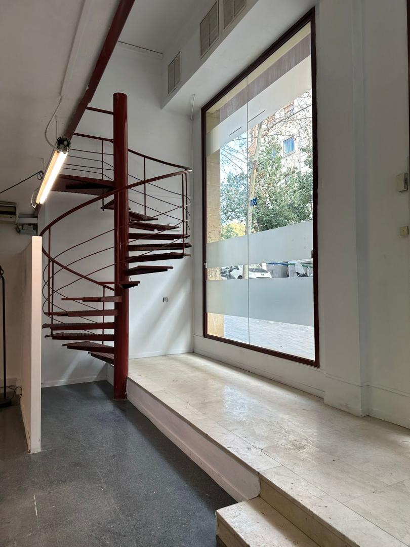 Local comercial – Barcelona 165.00 m2 photo5