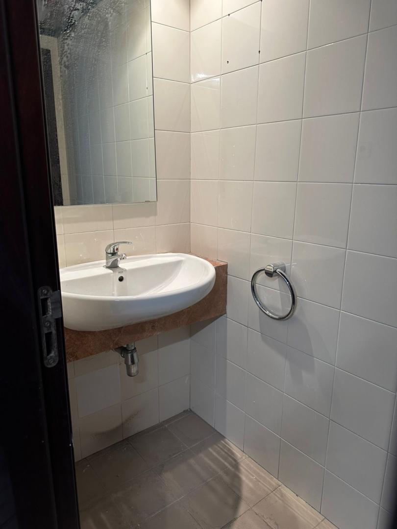 Local comercial – Barcelona 144.00 m2 photo14