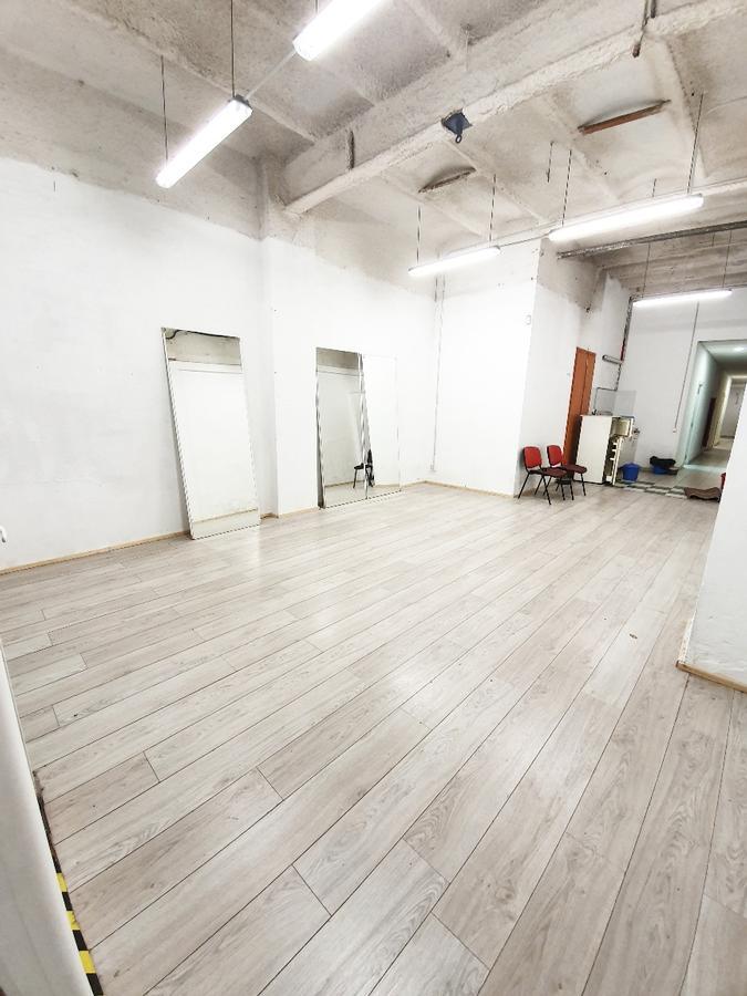 Otras casas – Barcelona 588.00 m2